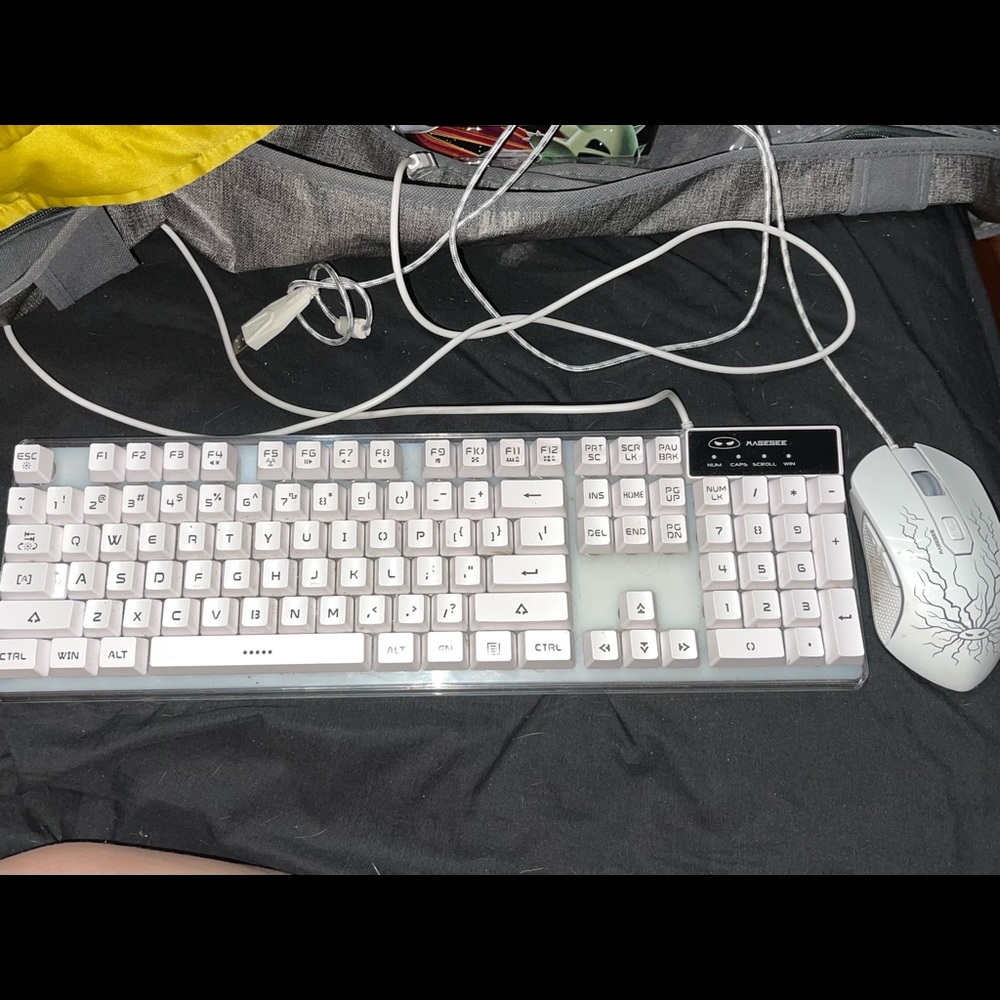 White rainbow light Mageegee keyboard